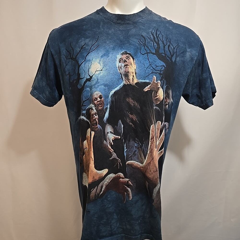 The Mountain Zombie Attack POV Shirt Mens Large Blue Horror Halloween Corpses